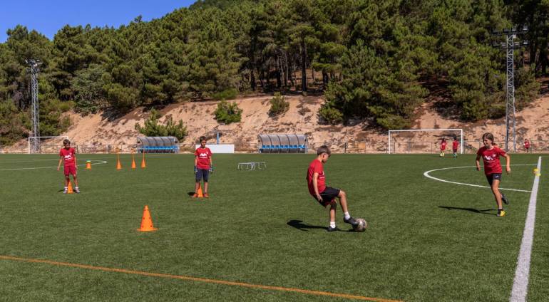 Campamento de Fútbol en la Sierra de Madrid Este Verano!